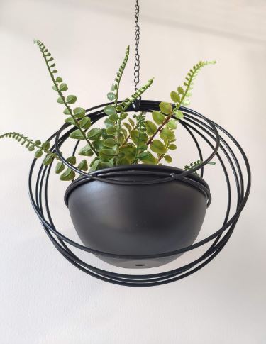 RISEON Boho Gold Metal Plant Hanger,Metal Geometric Hanging Planter, Modern Planter, Mid Century Air Plant Holder Stand, Minimalist Planter for Indoor Outdoor Home Wedding Decor (Black) - Image 4