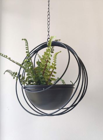 RISEON Boho Gold Metal Plant Hanger,Metal Geometric Hanging Planter, Modern Planter, Mid Century Air Plant Holder Stand, Minimalist Planter for Indoor Outdoor Home Wedding Decor (Black) - Image 6